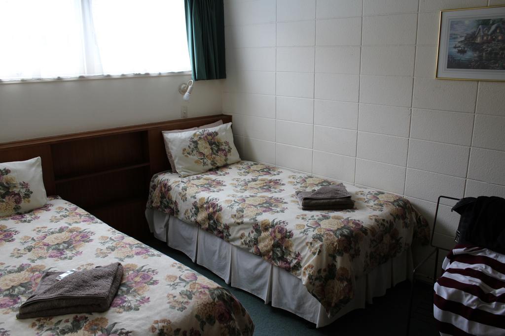 Pineland Motor Lodge Роторуа Стая снимка